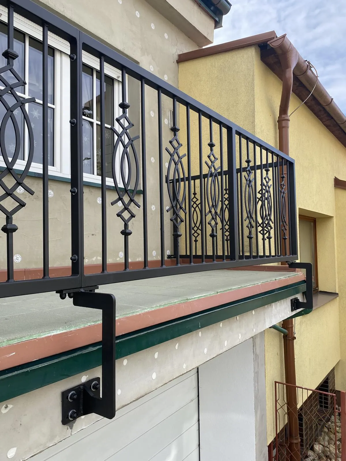 Kované exteriérové ocelové zábradlí, Žďár nad Sázavou — foto 3, Žďár nad Sázavou